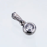 Jeweled Ivy Round Pendant : L (White CZ)-ZOCALO.JAPAN